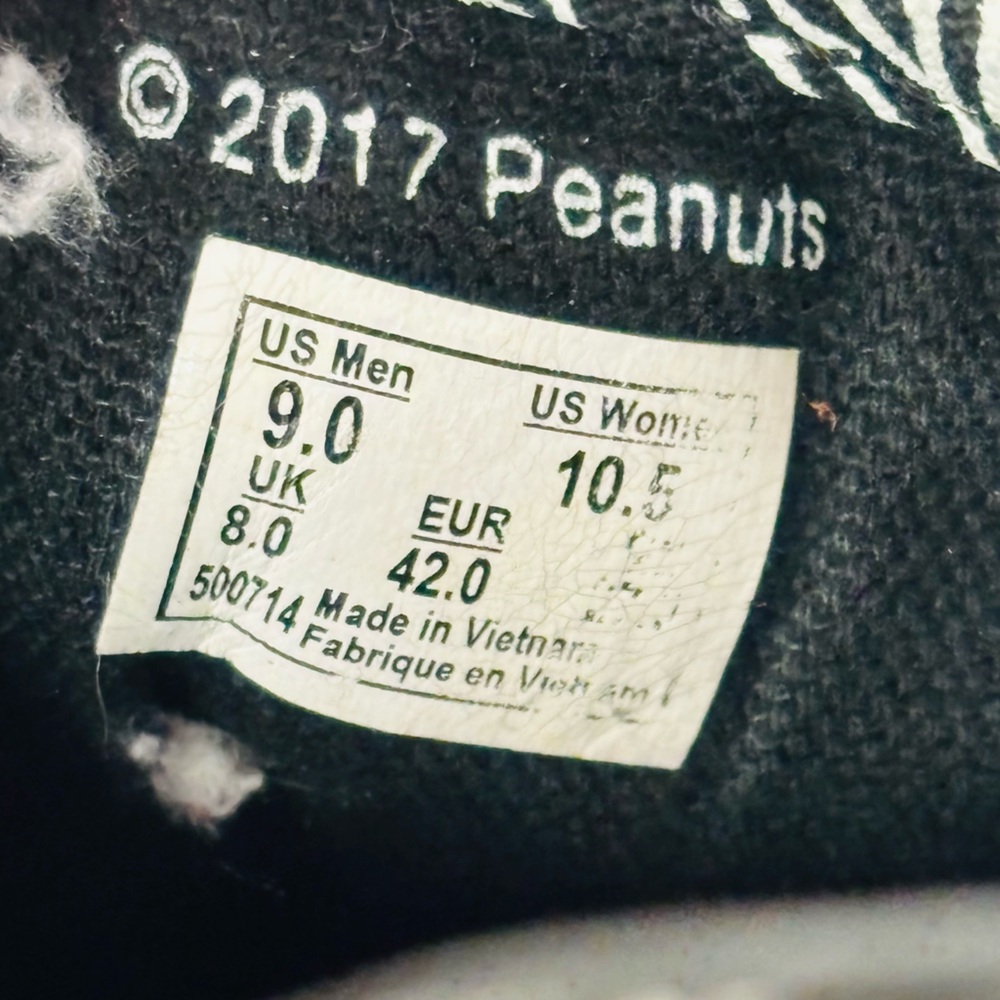 Vans Black & White Graphic Old Skool Sneakers - Picture 10 of 10